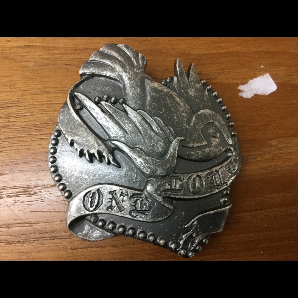 ONE LOVE BELT BUCKLES NEW